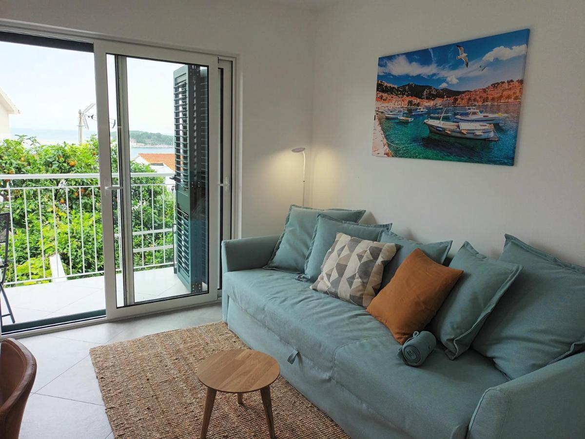 Jesliving Hvar - 2 Bedroom Elegant Apartment With Sea View In Historic Center Of Χβαρ Εξωτερικό φωτογραφία