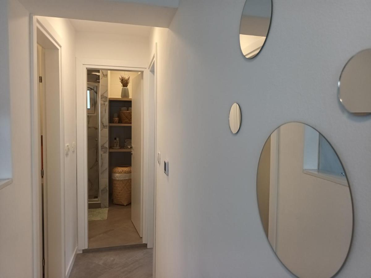 Jesliving Hvar - 2 Bedroom Elegant Apartment With Sea View In Historic Center Of Χβαρ Εξωτερικό φωτογραφία